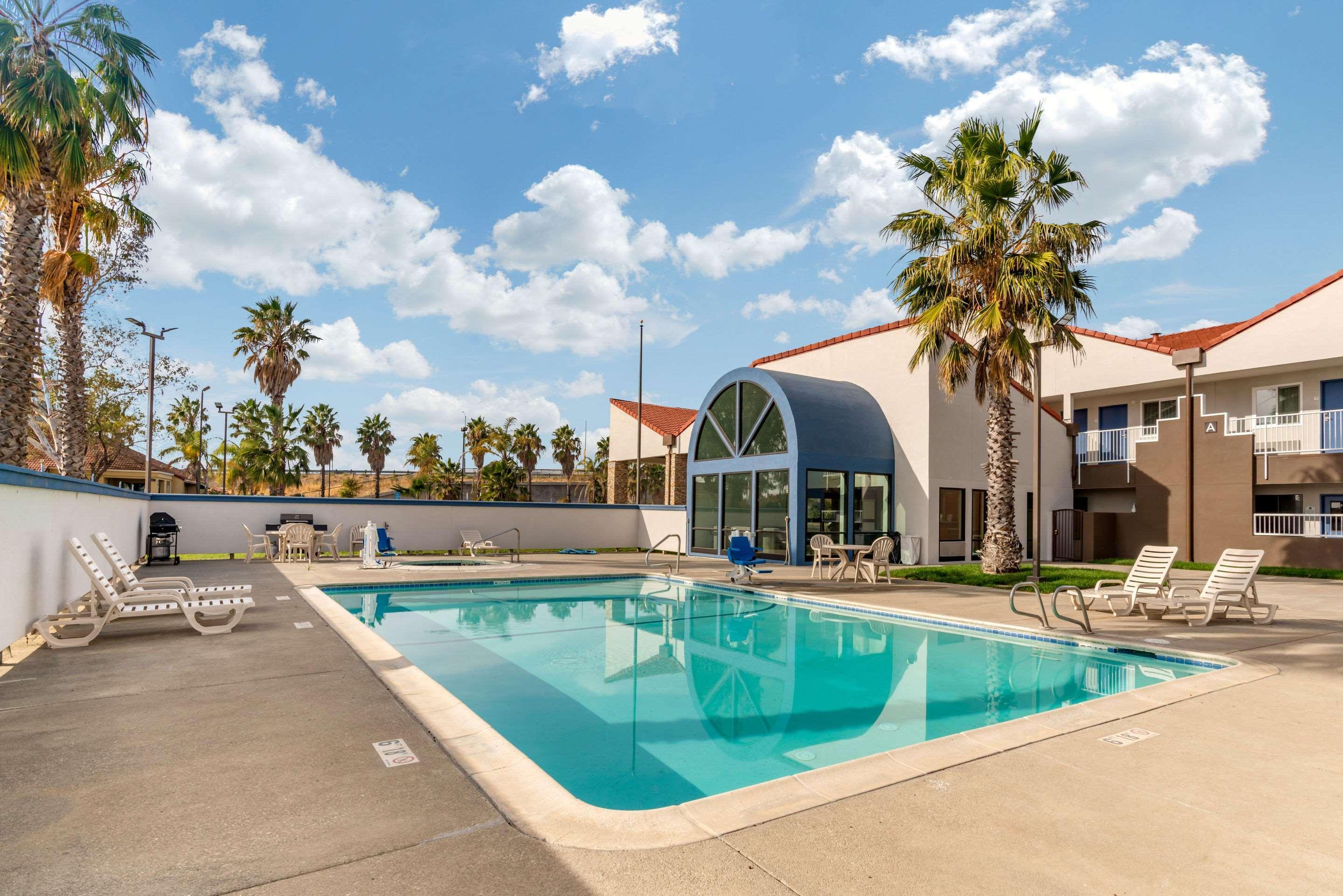 Quality Inn & Suites Vacaville Esterno foto