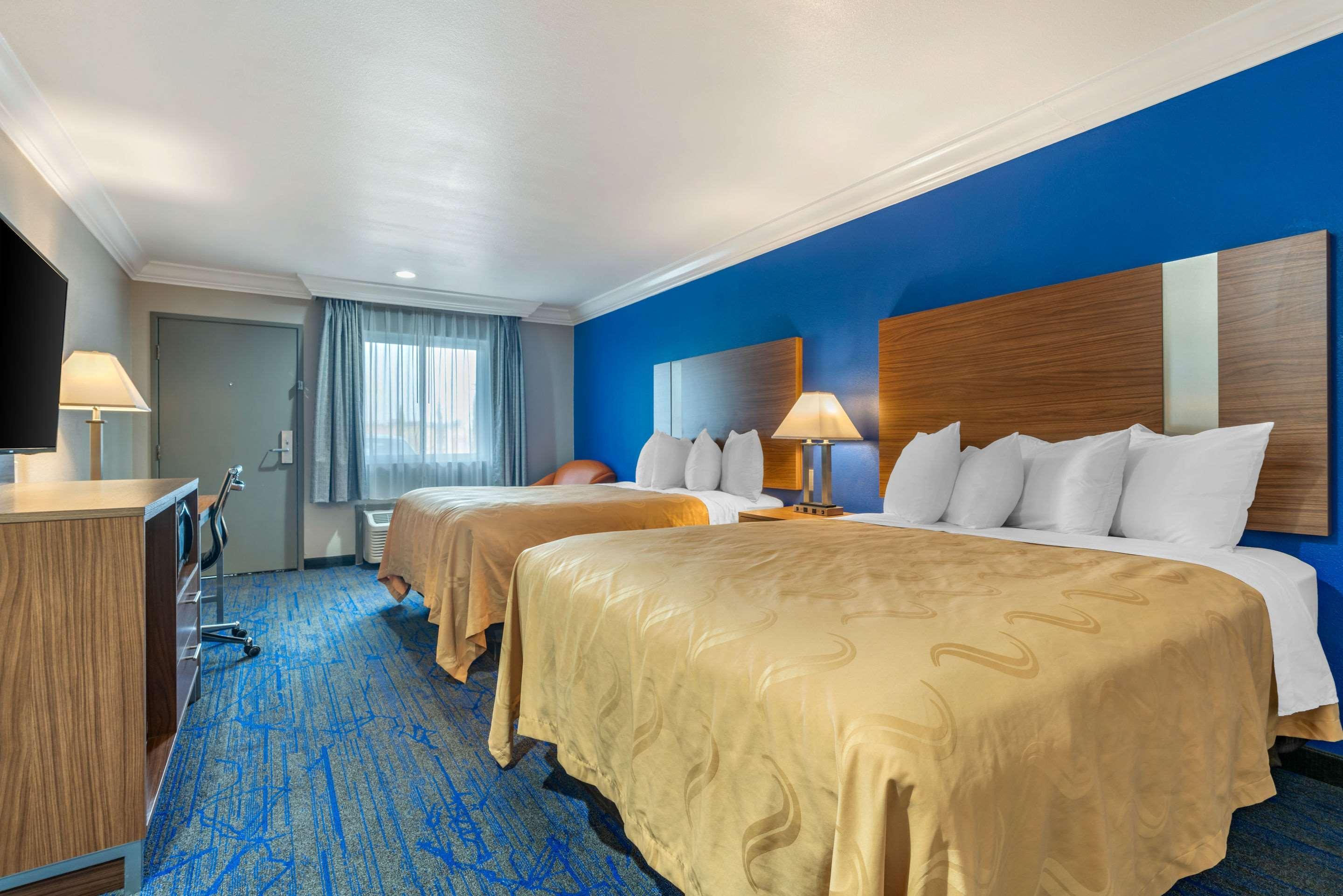 Quality Inn & Suites Vacaville Esterno foto