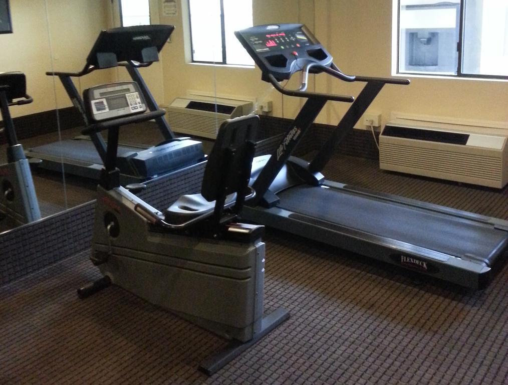 Quality Inn & Suites Vacaville Esterno foto