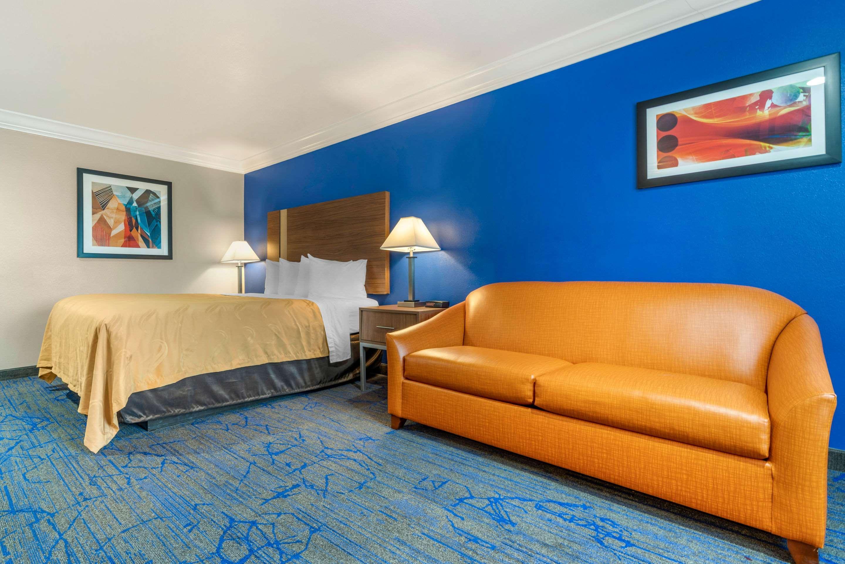 Quality Inn & Suites Vacaville Esterno foto