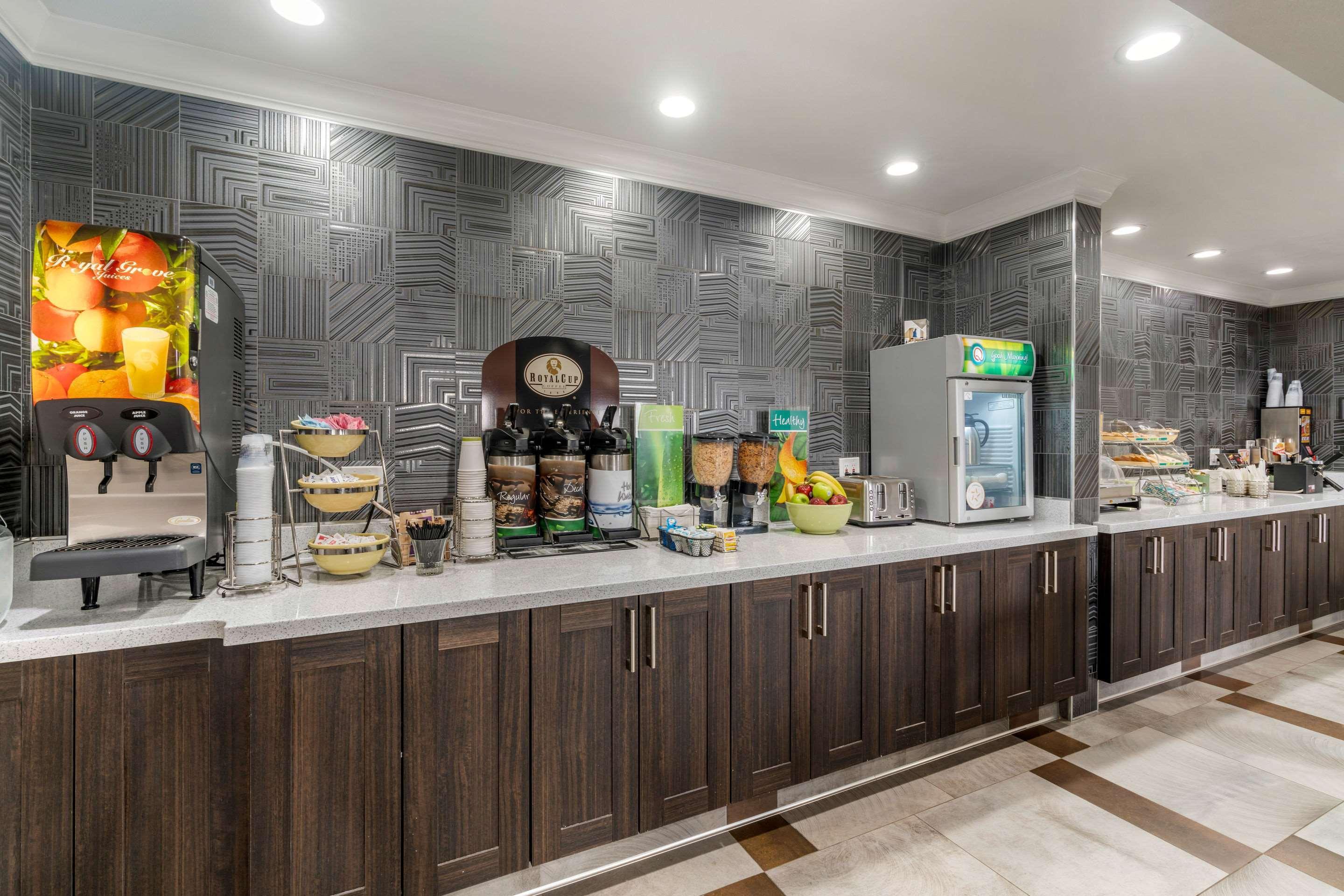 Quality Inn & Suites Vacaville Esterno foto