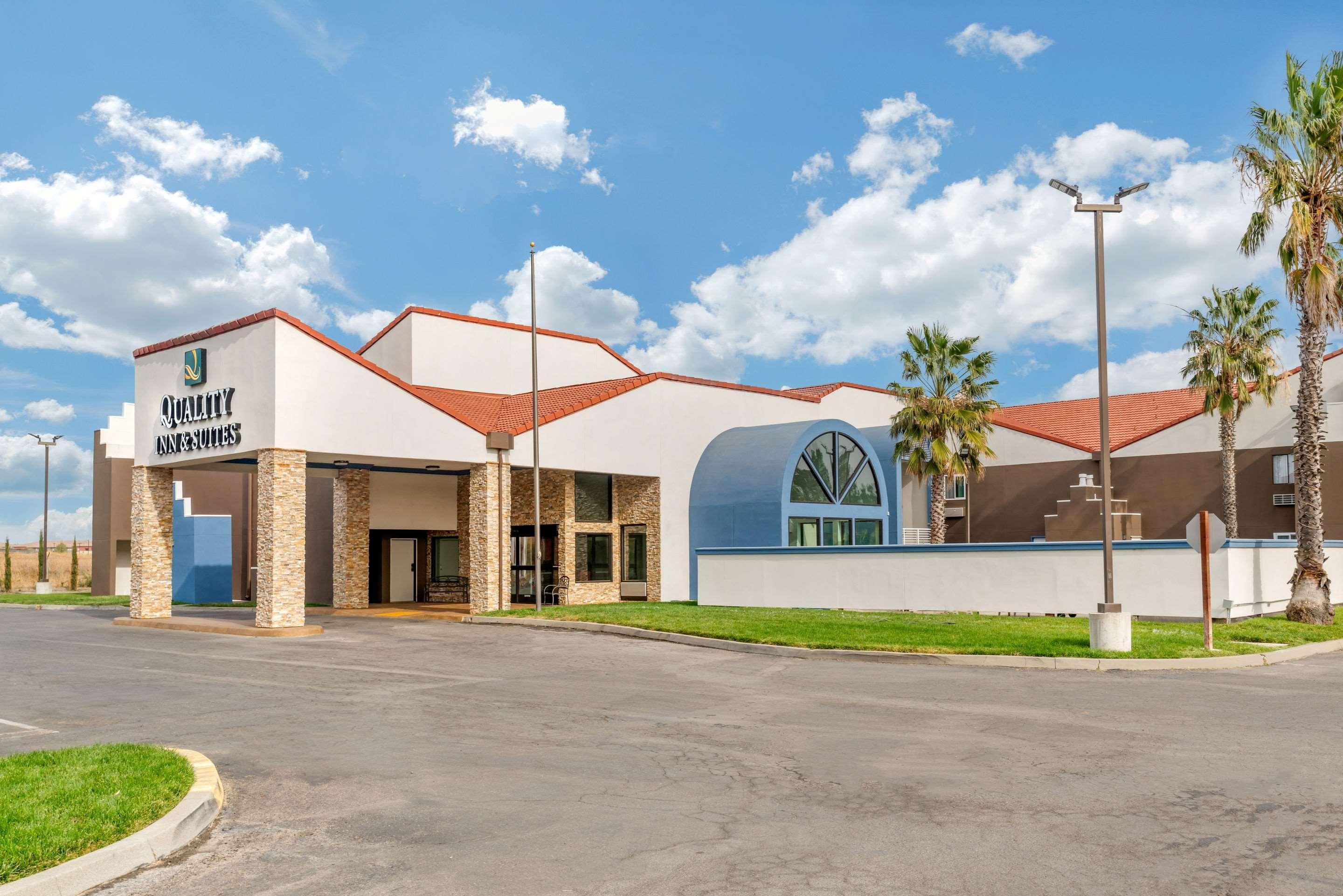 Quality Inn & Suites Vacaville Esterno foto