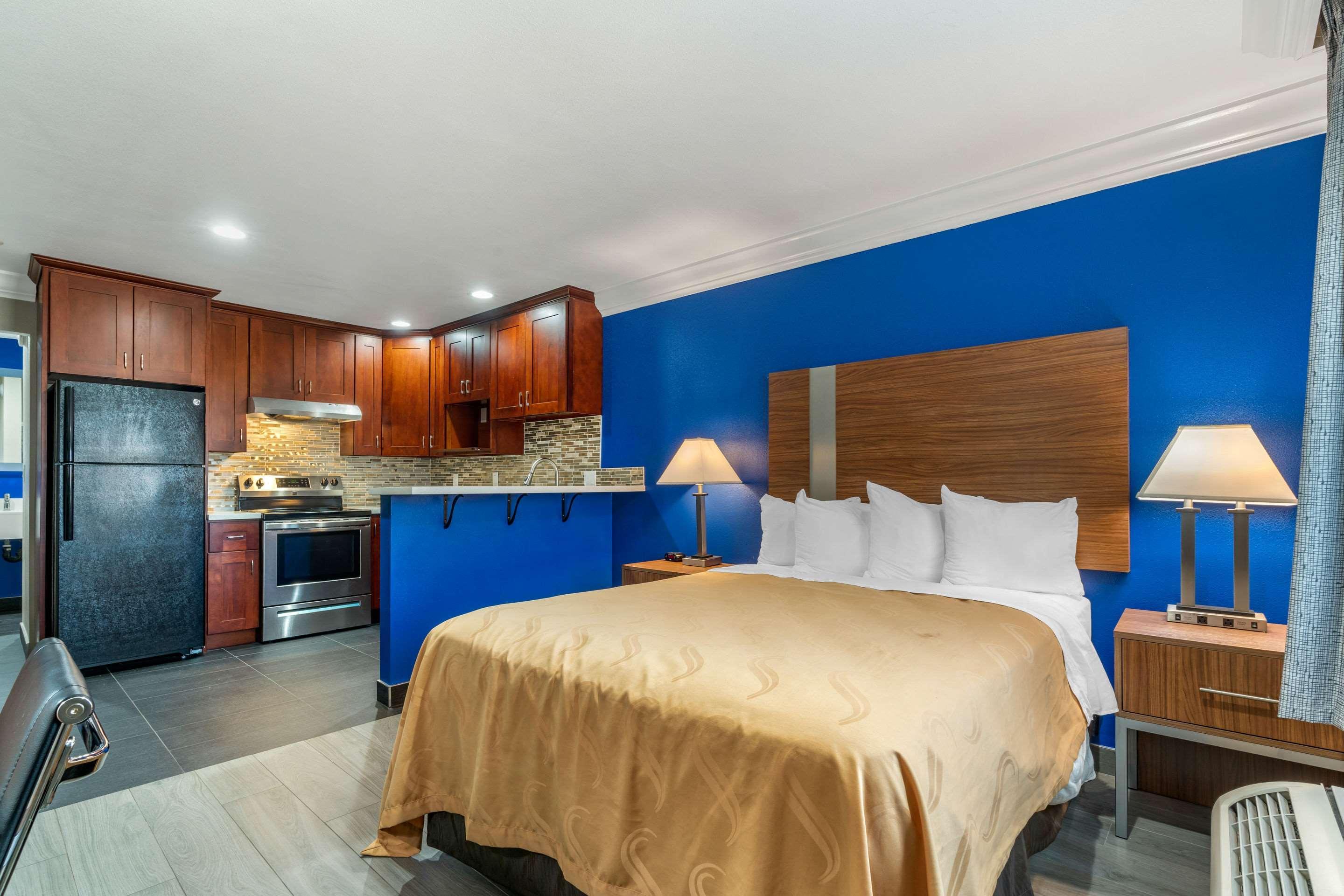 Quality Inn & Suites Vacaville Esterno foto