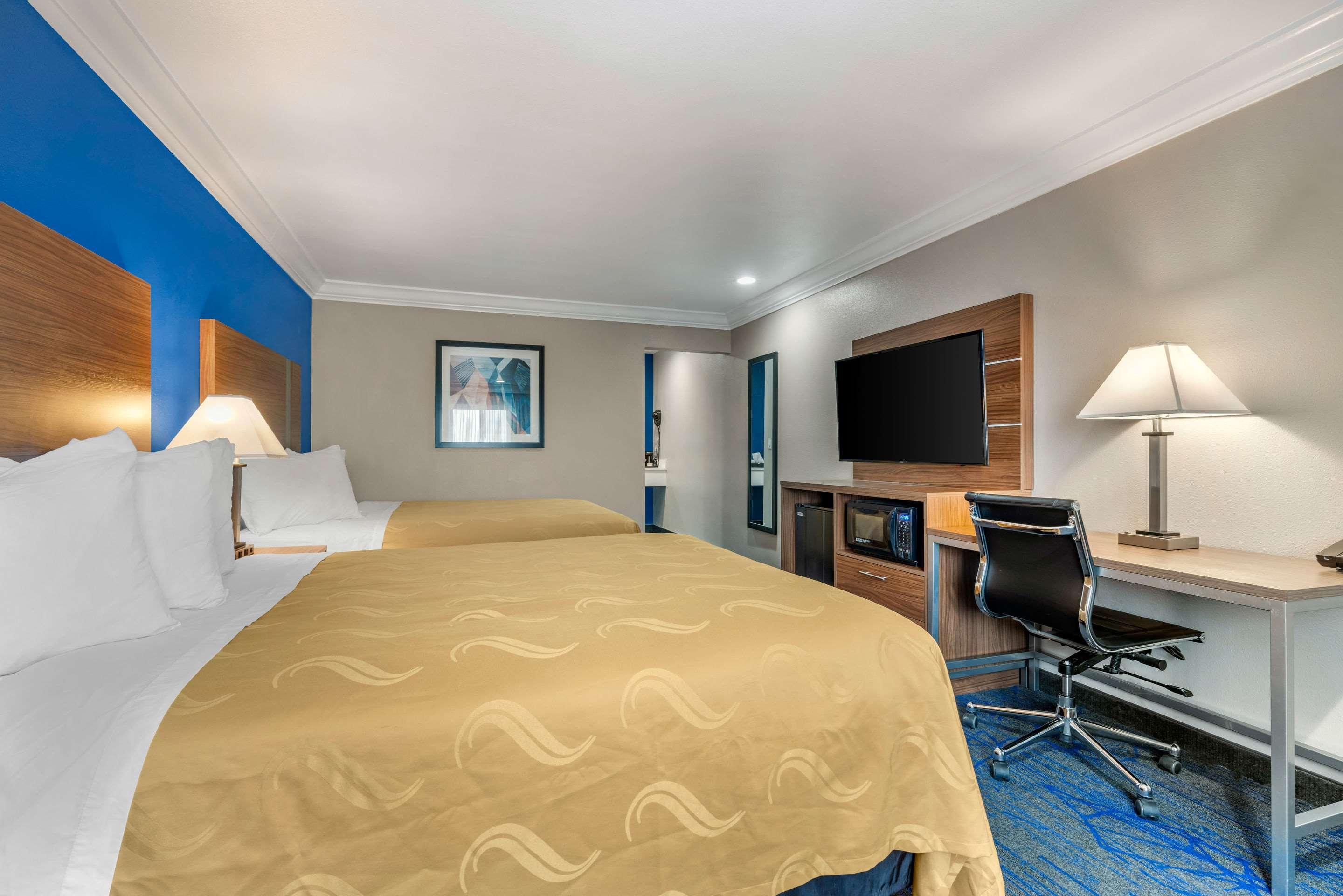 Quality Inn & Suites Vacaville Esterno foto