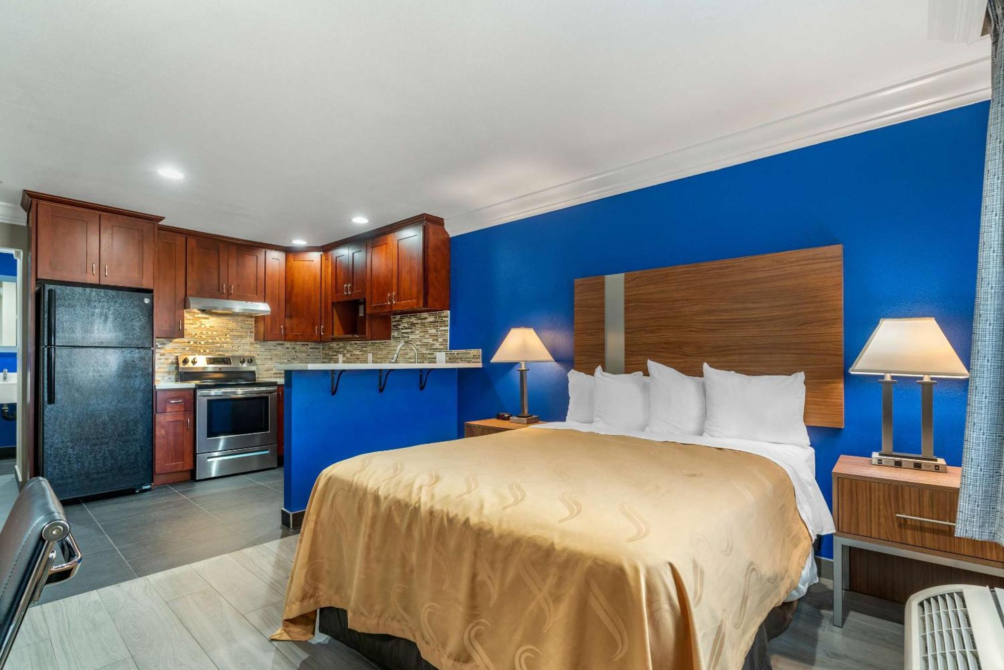Quality Inn & Suites Vacaville Esterno foto