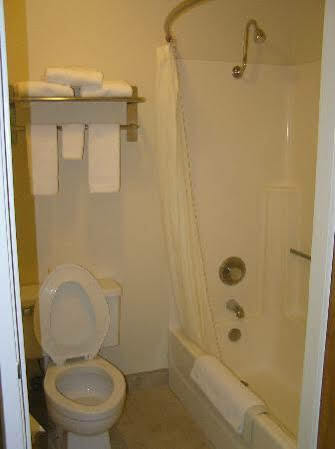 Quality Inn & Suites Vacaville Esterno foto